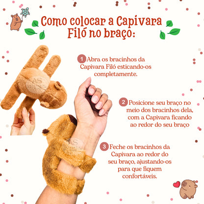 Pulseira Capivara de Pelúcia