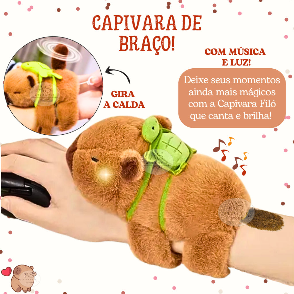 Pulseira Capivara de Pelúcia