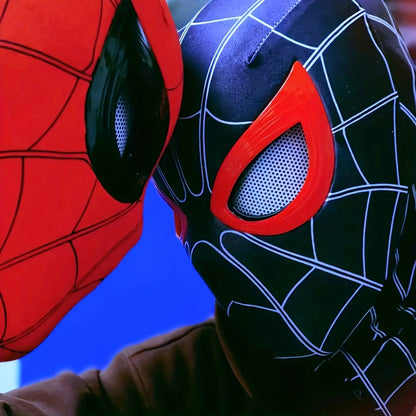 Máscara Spider-Man com Olhos Articuláveis