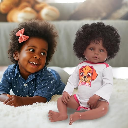 Bebê Reborn Realista - Cacheada + Acessórios