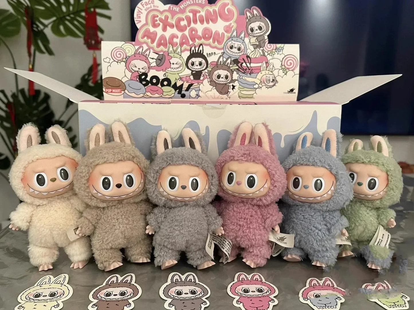 Pelúcia Labubu Monster Chaveiro Pop Mart – Modelo Aleatório!