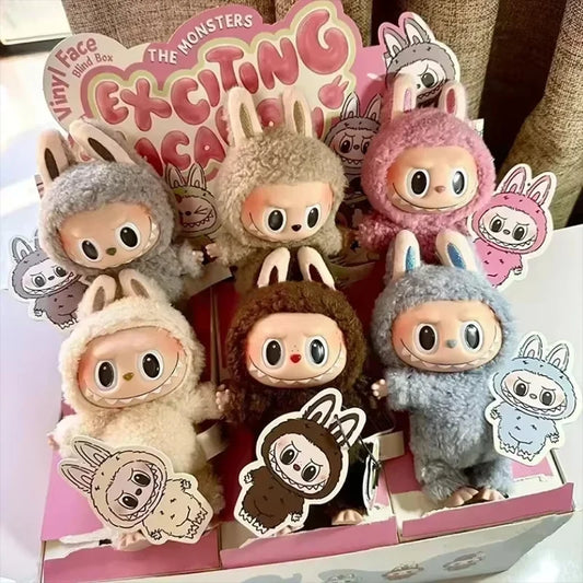 Pelúcia Labubu Monster Chaveiro Pop Mart – Modelo Aleatório!