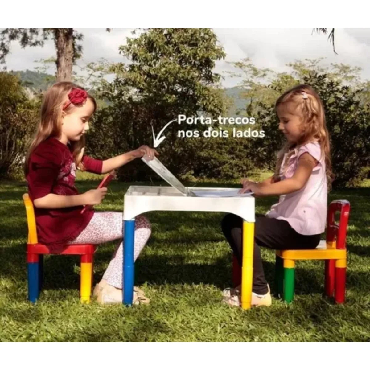 Conjunto Mesinha Didática Infantil com 2 Cadeiras + Adesivos