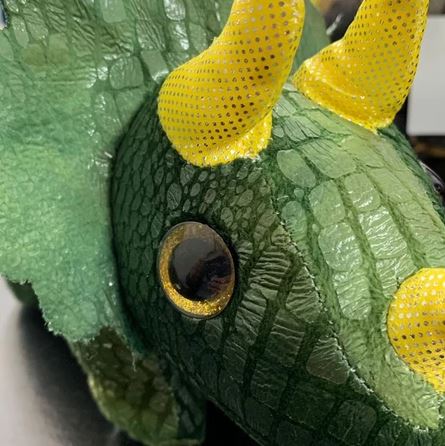 Pelúcia Dinossauro Sensorial